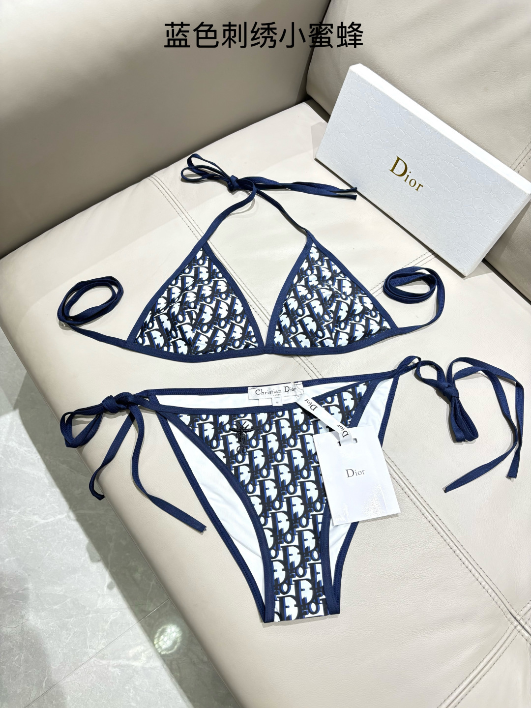 迪奥分体😍🥰适合多种场景的游泳衣🏊‍♀️海边 游泳池 温泉 水上乐园 漂流都可以😌内搭也完全可以 连体设