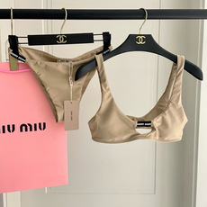 miumiu新款比基尼泳衣👙❤️😍🥰适合多种场景的游泳衣🏊♀️海边 游泳池 温泉 水上乐园 漂流都可以 miumiu新款比基尼泳衣👙❤️😍🥰适合多种场景的游泳衣🏊♀️海边 游泳池 温泉 水上乐园 漂流都可以
