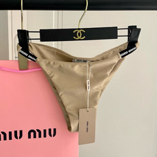 miumiu新款比基尼泳衣👙❤️😍🥰适合多种场景的游泳衣🏊♀️海边 游泳池 温泉 水上乐园 漂流都可以 miumiu新款比基尼泳衣👙❤️😍🥰适合多种场景的游泳衣🏊♀️海边 游泳池 温泉 水上乐园 漂流都可以