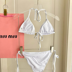 miumiu新款比基尼泳衣👙❤️😍🥰适合多种场景的游泳衣🏊♀️海边 游泳池 温泉 水上乐园 漂流都可以 miumiu新款比基尼泳衣👙❤️😍🥰适合多种场景的游泳衣🏊♀️海边 游泳池 温泉 水上乐园 漂流都可以