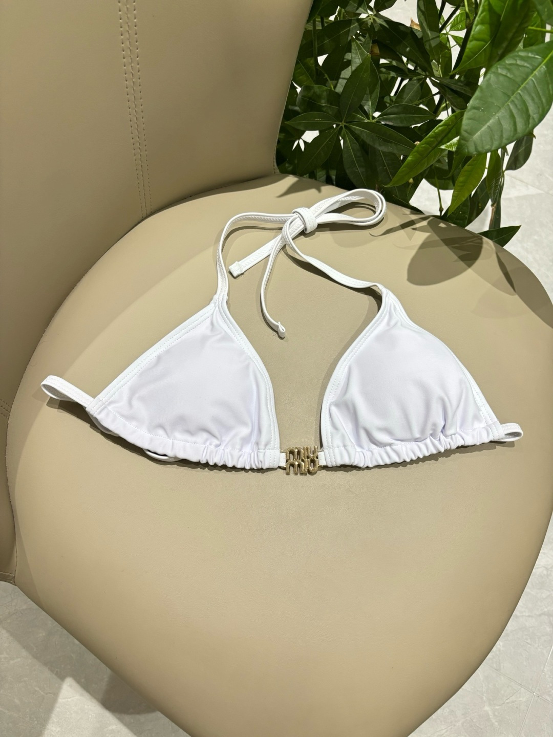 miumiu新款比基尼泳衣👙❤️😍🥰适合多种场景的游泳衣🏊♀️海边 游泳池 温泉 水上乐园 漂流都可以 miumiu新款比基尼泳衣👙❤️😍🥰适合多种场景的游泳衣🏊♀️海边 游泳池 温泉 水上乐园 漂流都可以