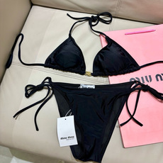 miumiu新款比基尼泳衣👙❤️😍🥰适合多种场景的游泳衣🏊♀️海边 游泳池 温泉 水上乐园 漂流都可以 miumiu新款比基尼泳衣👙❤️😍🥰适合多种场景的游泳衣🏊♀️海边 游泳池 温泉 水上乐园 漂流都可以