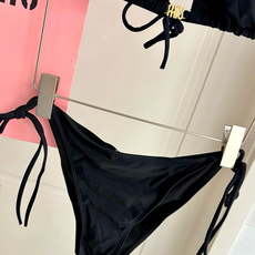 miumiu新款比基尼泳衣👙❤️😍🥰适合多种场景的游泳衣🏊♀️海边 游泳池 温泉 水上乐园 漂流都可以 miumiu新款比基尼泳衣👙❤️😍🥰适合多种场景的游泳衣🏊♀️海边 游泳池 温泉 水上乐园 漂流都可以