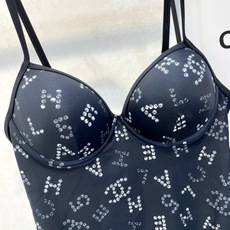 Chanel连体泳衣 😍🥰适合多种场景的游泳衣🏊♀️海边 游泳池 温泉 水上乐园 漂流都可以😌内搭也 Chanel连体泳衣 😍🥰适合多种场景的游泳衣🏊♀️海边 游泳池 温泉 水上乐园 漂流都可以😌内搭也