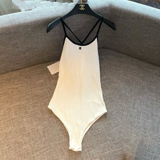 绝美🎀高颜值泳衣🩱很哇塞的夏天来罗!辣妹限定系列款!!订制双C钻扣!!高弹力进口高支数针织面料!!复古黑 绝美🎀高颜值泳衣🩱很哇塞的夏天来罗!辣妹限定系列款!!订制双C钻扣!!高弹力进口高支数针织面料!!复古黑