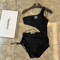 Chanel连体泳衣 😍🥰适合多种场景的游泳衣🏊♀️海边 游泳池 温泉 水上乐园 漂流都可以😌内搭也 Chanel连体泳衣 😍🥰适合多种场景的游泳衣🏊♀️海边 游泳池 温泉 水上乐园 漂流都可以😌内搭也