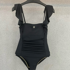 Chanel连体泳衣 😍🥰适合多种场景的游泳衣🏊♀️海边 游泳池 温泉 水上乐园 漂流都可以😌内搭也 Chanel连体泳衣 😍🥰适合多种场景的游泳衣🏊♀️海边 游泳池 温泉 水上乐园 漂流都可以😌内搭也