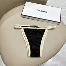 Chanel新款比基尼泳衣😍🥰适合多种场景的游泳衣🏊♀️海边 游泳池 温泉 水上乐园 漂流都可以😌内搭 Chanel新款比基尼泳衣😍🥰适合多种场景的游泳衣🏊♀️海边 游泳池 温泉 水上乐园 漂流都可以😌内搭