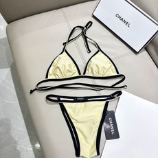 Chanel新款比基尼泳衣😍🥰适合多种场景的游泳衣🏊♀️海边 游泳池 温泉 水上乐园 漂流都可以😌内搭 Chanel新款比基尼泳衣😍🥰适合多种场景的游泳衣🏊♀️海边 游泳池 温泉 水上乐园 漂流都可以😌内搭