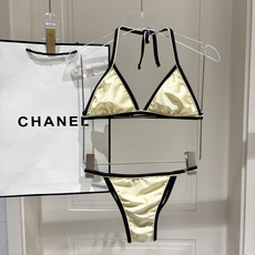 Chanel新款比基尼泳衣😍🥰适合多种场景的游泳衣🏊♀️海边 游泳池 温泉 水上乐园 漂流都可以😌内搭 Chanel新款比基尼泳衣😍🥰适合多种场景的游泳衣🏊♀️海边 游泳池 温泉 水上乐园 漂流都可以😌内搭