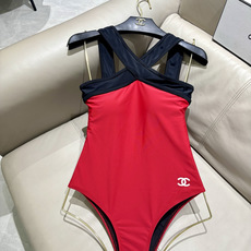 Chanel新款泳衣😍🥰适合多种场景的游泳衣🏊♀️海边 游泳池 温泉 水上乐园 漂流都可以😌内搭也完全 Chanel新款泳衣😍🥰适合多种场景的游泳衣🏊♀️海边 游泳池 温泉 水上乐园 漂流都可以😌内搭也完全