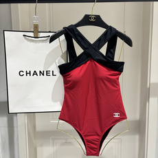 Chanel新款泳衣😍🥰适合多种场景的游泳衣🏊♀️海边 游泳池 温泉 水上乐园 漂流都可以😌内搭也完全 Chanel新款泳衣😍🥰适合多种场景的游泳衣🏊♀️海边 游泳池 温泉 水上乐园 漂流都可以😌内搭也完全