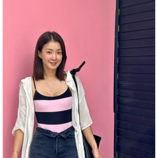 Chanel新款泳衣😍🥰适合多种场景的游泳衣🏊♀️海边 游泳池 温泉 水上乐园 漂流都可以😌内搭也完全 Chanel新款泳衣😍🥰适合多种场景的游泳衣🏊♀️海边 游泳池 温泉 水上乐园 漂流都可以😌内搭也完全