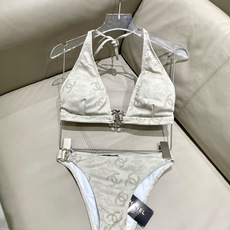 Chanel新款比基尼泳衣😍🥰适合多种场景的游泳衣🏊♀️海边 游泳池 温泉 水上乐园 漂流都可以😌内搭 Chanel新款比基尼泳衣😍🥰适合多种场景的游泳衣🏊♀️海边 游泳池 温泉 水上乐园 漂流都可以😌内搭