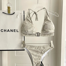 Chanel新款比基尼泳衣😍🥰适合多种场景的游泳衣🏊♀️海边 游泳池 温泉 水上乐园 漂流都可以😌内搭 Chanel新款比基尼泳衣😍🥰适合多种场景的游泳衣🏊♀️海边 游泳池 温泉 水上乐园 漂流都可以😌内搭