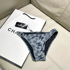 Chanel新款泳衣😍🥰适合多种场景的游泳衣🏊♀️海边 游泳池 温泉 水上乐园 漂流都可以😌内搭也完全 Chanel新款泳衣😍🥰适合多种场景的游泳衣🏊♀️海边 游泳池 温泉 水上乐园 漂流都可以😌内搭也完全