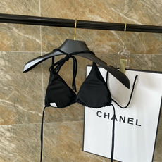 Chanel新款比基尼泳衣😍🥰适合多种场景的游泳衣🏊♀️海边 游泳池 温泉 水上乐园 漂流都可以😌内搭 Chanel新款比基尼泳衣😍🥰适合多种场景的游泳衣🏊♀️海边 游泳池 温泉 水上乐园 漂流都可以😌内搭