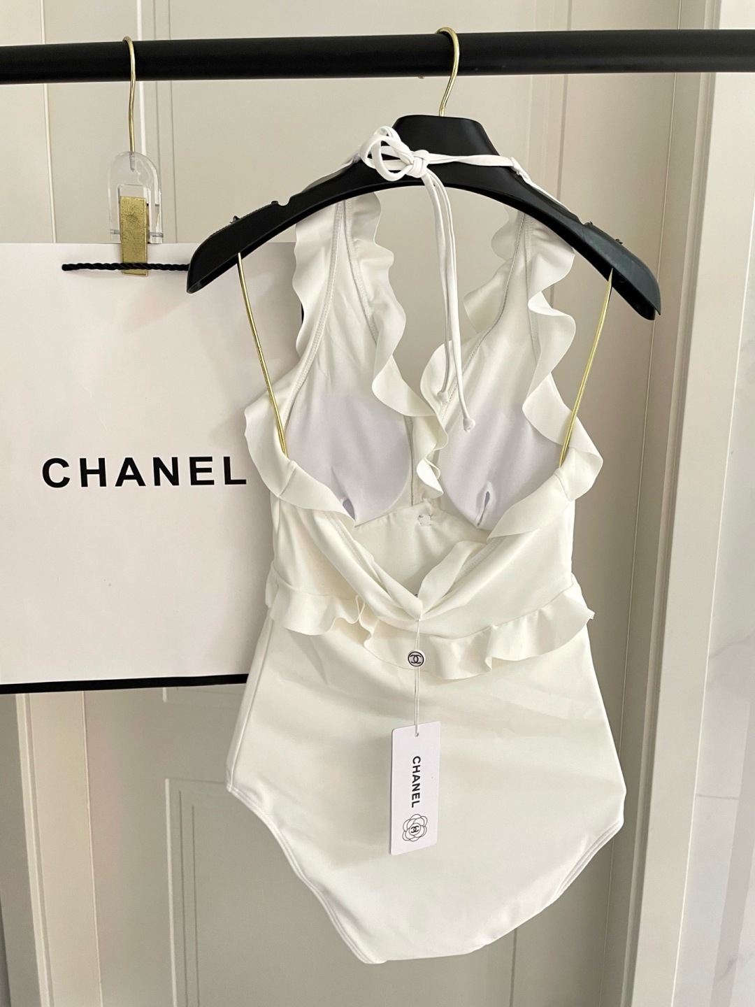 Chanel新款泳衣😍🥰适合多种场景的游泳衣🏊‍♀️海边 游泳池 温泉 水上乐园 漂流都可以😌内搭也完全