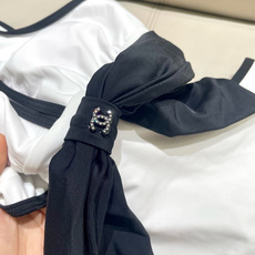 Chanel新款泳衣😍🥰适合多种场景的游泳衣🏊♀️海边 游泳池 温泉 水上乐园 漂流都可以😌内搭也完全 Chanel新款泳衣😍🥰适合多种场景的游泳衣🏊♀️海边 游泳池 温泉 水上乐园 漂流都可以😌内搭也完全