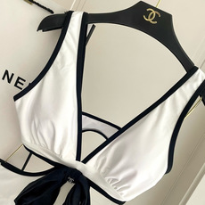 Chanel新款泳衣😍🥰适合多种场景的游泳衣🏊♀️海边 游泳池 温泉 水上乐园 漂流都可以😌内搭也完全 Chanel新款泳衣😍🥰适合多种场景的游泳衣🏊♀️海边 游泳池 温泉 水上乐园 漂流都可以😌内搭也完全