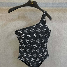 Chanel新款泳衣😍🥰适合多种场景的游泳衣🏊♀️海边 游泳池 温泉 水上乐园 漂流都可以😌内搭也完全 Chanel新款泳衣😍🥰适合多种场景的游泳衣🏊♀️海边 游泳池 温泉 水上乐园 漂流都可以😌内搭也完全