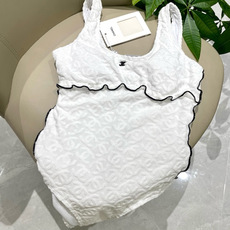 Chanel新款泳衣😍🥰适合多种场景的游泳衣🏊♀️海边 游泳池 温泉 水上乐园 漂流都可以😌内搭也完全 Chanel新款泳衣😍🥰适合多种场景的游泳衣🏊♀️海边 游泳池 温泉 水上乐园 漂流都可以😌内搭也完全
