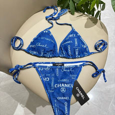 Chanel新款泳衣😍🥰适合多种场景的游泳衣🏊♀️海边 游泳池 温泉 水上乐园 漂流都可以😌内搭也完全 Chanel新款泳衣😍🥰适合多种场景的游泳衣🏊♀️海边 游泳池 温泉 水上乐园 漂流都可以😌内搭也完全