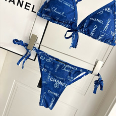 Chanel新款泳衣😍🥰适合多种场景的游泳衣🏊♀️海边 游泳池 温泉 水上乐园 漂流都可以😌内搭也完全 Chanel新款泳衣😍🥰适合多种场景的游泳衣🏊♀️海边 游泳池 温泉 水上乐园 漂流都可以😌内搭也完全