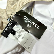 Chanel新款泳衣😍🥰适合多种场景的游泳衣🏊♀️海边 游泳池 温泉 水上乐园 漂流都可以😌内搭也完全 Chanel新款泳衣😍🥰适合多种场景的游泳衣🏊♀️海边 游泳池 温泉 水上乐园 漂流都可以😌内搭也完全