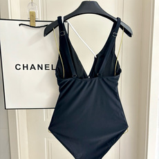 Chanel新款泳衣😍🥰适合多种场景的游泳衣🏊♀️海边 游泳池 温泉 水上乐园 漂流都可以😌内搭也完全 Chanel新款泳衣😍🥰适合多种场景的游泳衣🏊♀️海边 游泳池 温泉 水上乐园 漂流都可以😌内搭也完全