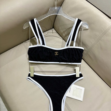 Chanel新款比基尼泳衣😍🥰适合多种场景的游泳衣🏊♀️海边 游泳池 温泉 水上乐园 漂流都可以😌内搭 Chanel新款比基尼泳衣😍🥰适合多种场景的游泳衣🏊♀️海边 游泳池 温泉 水上乐园 漂流都可以😌内搭