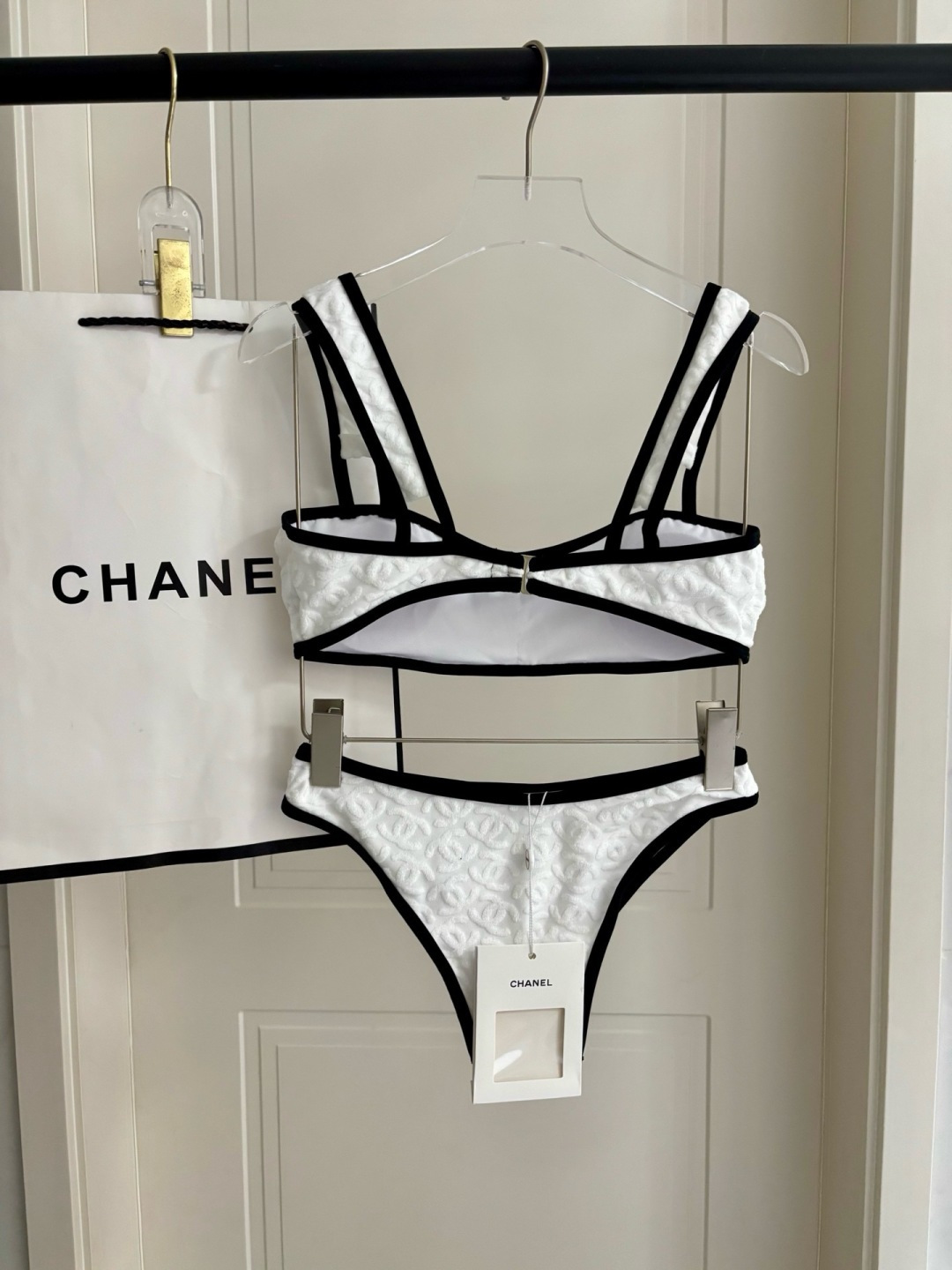Chanel新款比基尼泳衣😍🥰适合多种场景的游泳衣🏊‍♀️海边 游泳池 温泉 水上乐园 漂流都可以😌内搭