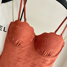 Chanel新款泳衣😍🥰适合多种场景的游泳衣🏊♀️海边 游泳池 温泉 水上乐园 漂流都可以😌内搭也完全 Chanel新款泳衣😍🥰适合多种场景的游泳衣🏊♀️海边 游泳池 温泉 水上乐园 漂流都可以😌内搭也完全