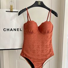 Chanel新款泳衣😍🥰适合多种场景的游泳衣🏊♀️海边 游泳池 温泉 水上乐园 漂流都可以😌内搭也完全 Chanel新款泳衣😍🥰适合多种场景的游泳衣🏊♀️海边 游泳池 温泉 水上乐园 漂流都可以😌内搭也完全