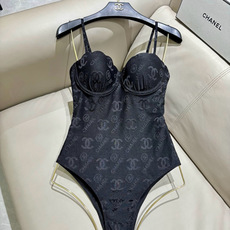 Chanel新款比基尼泳衣😍🥰适合多种场景的游泳衣🏊♀️海边 游泳池 温泉 水上乐园 漂流都可以😌内搭 Chanel新款比基尼泳衣😍🥰适合多种场景的游泳衣🏊♀️海边 游泳池 温泉 水上乐园 漂流都可以😌内搭