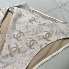 Chanel新款泳衣😍🥰适合多种场景的游泳衣🏊♀️海边 游泳池 温泉 水上乐园 漂流都可以😌内搭也完全 Chanel新款泳衣😍🥰适合多种场景的游泳衣🏊♀️海边 游泳池 温泉 水上乐园 漂流都可以😌内搭也完全