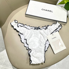 Chanel新款比基尼泳衣😍🥰适合多种场景的游泳衣🏊♀️海边 游泳池 温泉 水上乐园 漂流都可以😌内搭 Chanel新款比基尼泳衣😍🥰适合多种场景的游泳衣🏊♀️海边 游泳池 温泉 水上乐园 漂流都可以😌内搭