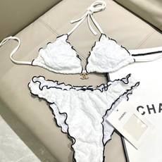 Chanel新款比基尼泳衣😍🥰适合多种场景的游泳衣🏊♀️海边 游泳池 温泉 水上乐园 漂流都可以😌内搭 Chanel新款比基尼泳衣😍🥰适合多种场景的游泳衣🏊♀️海边 游泳池 温泉 水上乐园 漂流都可以😌内搭