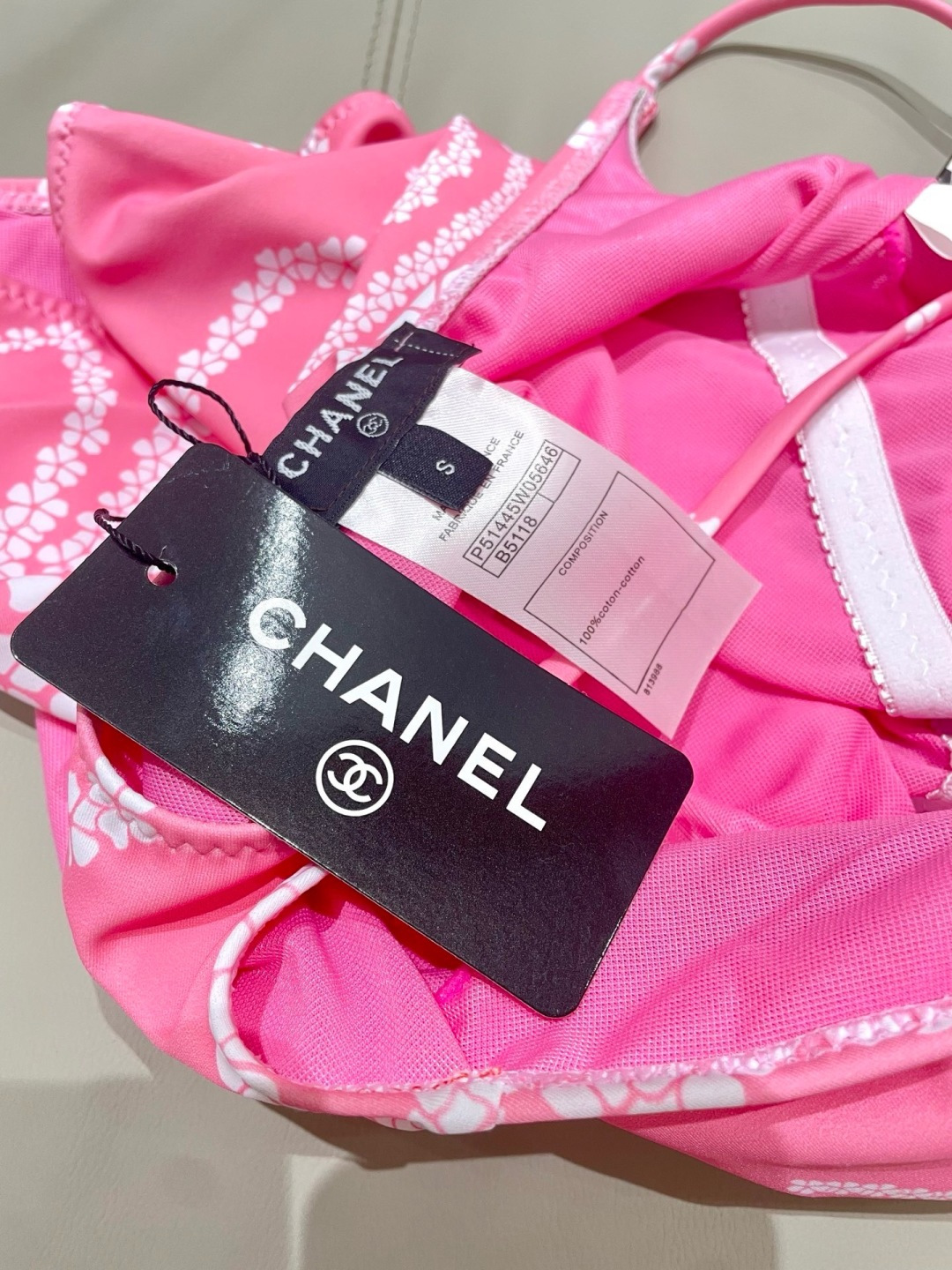 Chanel新款泳衣😍🥰适合多种场景的游泳衣🏊‍♀️海边 游泳池 温泉 水上乐园 漂流都可以😌内搭也完全