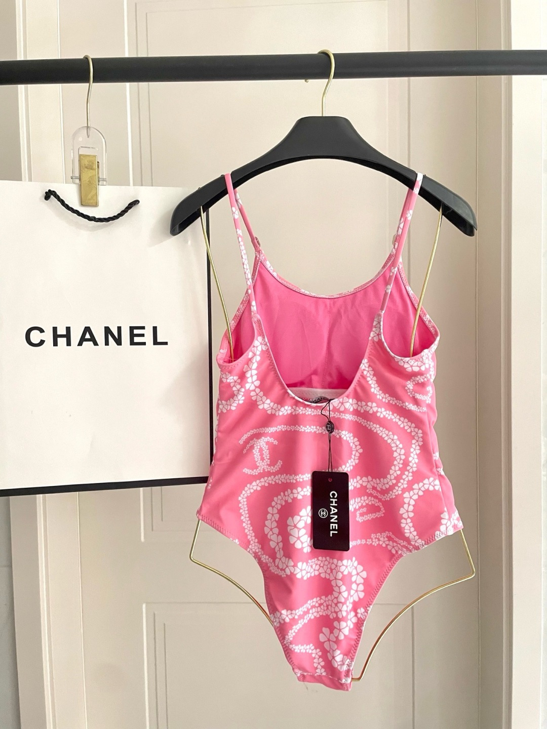 Chanel新款泳衣😍🥰适合多种场景的游泳衣🏊‍♀️海边 游泳池 温泉 水上乐园 漂流都可以😌内搭也完全
