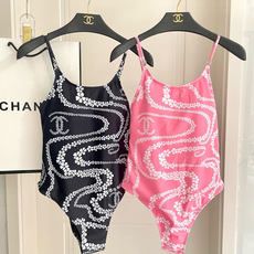 Chanel新款泳衣😍🥰适合多种场景的游泳衣🏊♀️海边 游泳池 温泉 水上乐园 漂流都可以😌内搭也完全 Chanel新款泳衣😍🥰适合多种场景的游泳衣🏊♀️海边 游泳池 温泉 水上乐园 漂流都可以😌内搭也完全