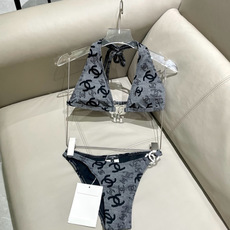 Chanel新款比基尼泳衣😍🥰适合多种场景的游泳衣🏊♀️海边 游泳池 温泉 水上乐园 漂流都可以😌内搭 Chanel新款比基尼泳衣😍🥰适合多种场景的游泳衣🏊♀️海边 游泳池 温泉 水上乐园 漂流都可以😌内搭