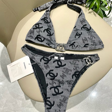 Chanel新款比基尼泳衣😍🥰适合多种场景的游泳衣🏊♀️海边 游泳池 温泉 水上乐园 漂流都可以😌内搭 Chanel新款比基尼泳衣😍🥰适合多种场景的游泳衣🏊♀️海边 游泳池 温泉 水上乐园 漂流都可以😌内搭