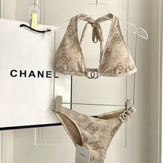 Chanel新款比基尼泳衣😍🥰适合多种场景的游泳衣🏊♀️海边 游泳池 温泉 水上乐园 漂流都可以😌内搭 Chanel新款比基尼泳衣😍🥰适合多种场景的游泳衣🏊♀️海边 游泳池 温泉 水上乐园 漂流都可以😌内搭