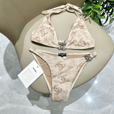 Chanel新款比基尼泳衣😍🥰适合多种场景的游泳衣🏊♀️海边 游泳池 温泉 水上乐园 漂流都可以😌内搭 Chanel新款比基尼泳衣😍🥰适合多种场景的游泳衣🏊♀️海边 游泳池 温泉 水上乐园 漂流都可以😌内搭