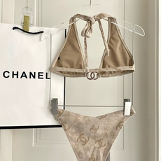 Chanel新款比基尼泳衣😍🥰适合多种场景的游泳衣🏊♀️海边 游泳池 温泉 水上乐园 漂流都可以😌内搭 Chanel新款比基尼泳衣😍🥰适合多种场景的游泳衣🏊♀️海边 游泳池 温泉 水上乐园 漂流都可以😌内搭
