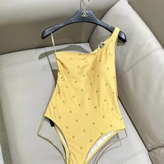 Chanel新款泳衣😍🥰适合多种场景的游泳衣🏊♀️海边 游泳池 温泉 水上乐园 漂流都可以😌内搭也完全 Chanel新款泳衣😍🥰适合多种场景的游泳衣🏊♀️海边 游泳池 温泉 水上乐园 漂流都可以😌内搭也完全