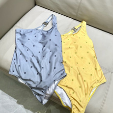 Chanel新款泳衣😍🥰适合多种场景的游泳衣🏊♀️海边 游泳池 温泉 水上乐园 漂流都可以😌内搭也完全 Chanel新款泳衣😍🥰适合多种场景的游泳衣🏊♀️海边 游泳池 温泉 水上乐园 漂流都可以😌内搭也完全