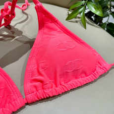 Chanel新款比基尼泳衣😍🥰适合多种场景的游泳衣🏊♀️海边 游泳池 温泉 水上乐园 漂流都可以😌内搭 Chanel新款比基尼泳衣😍🥰适合多种场景的游泳衣🏊♀️海边 游泳池 温泉 水上乐园 漂流都可以😌内搭