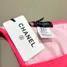 Chanel新款比基尼泳衣😍🥰适合多种场景的游泳衣🏊♀️海边 游泳池 温泉 水上乐园 漂流都可以😌内搭 Chanel新款比基尼泳衣😍🥰适合多种场景的游泳衣🏊♀️海边 游泳池 温泉 水上乐园 漂流都可以😌内搭